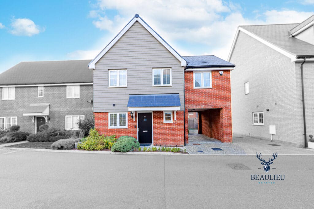 30 Wright Crescent, Chelmsford CM1 6DP