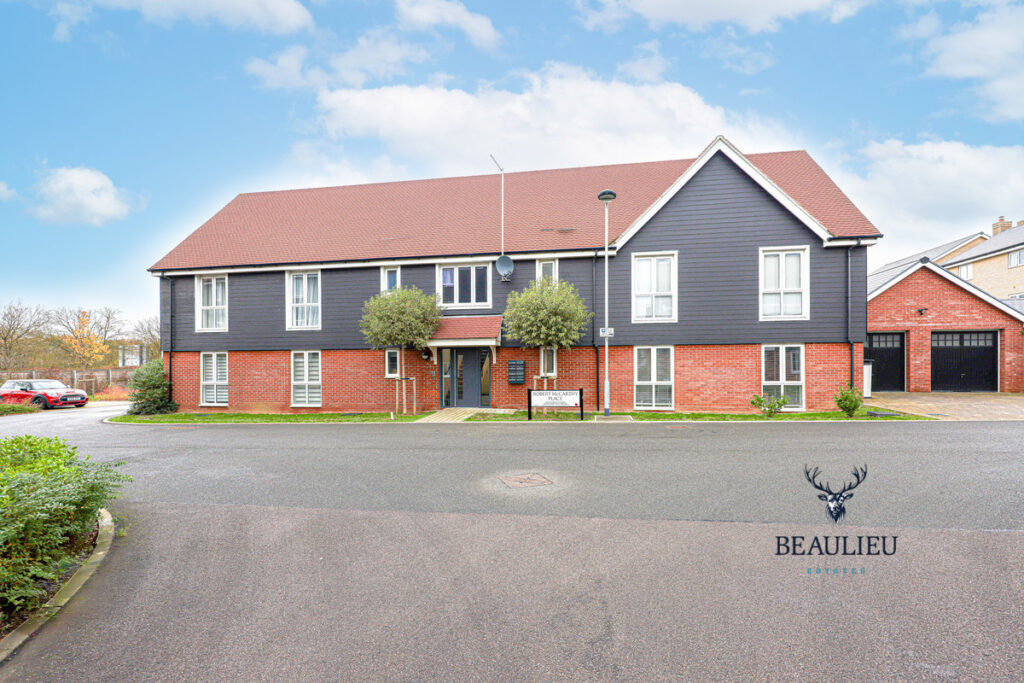 9 Robert McCarthy Place, Chelmsford CM1 6DR