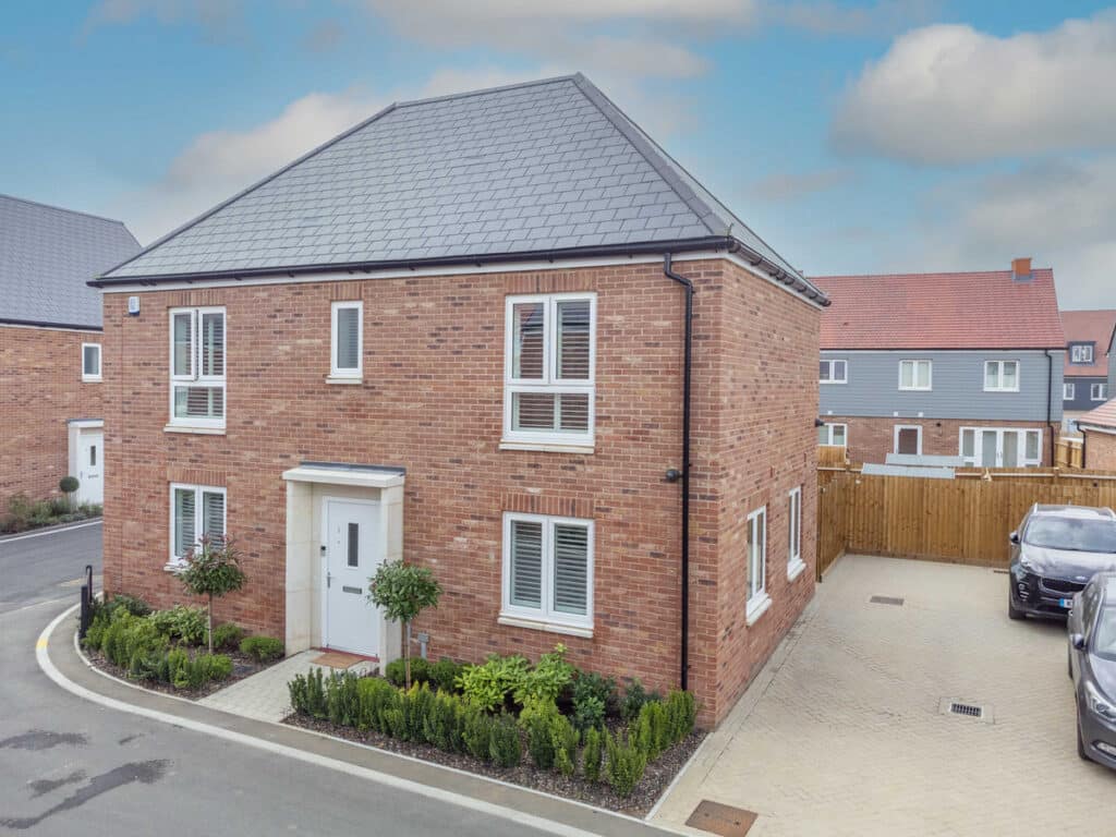 1 Cattle Crescent, Chelmsford CM1 6GT