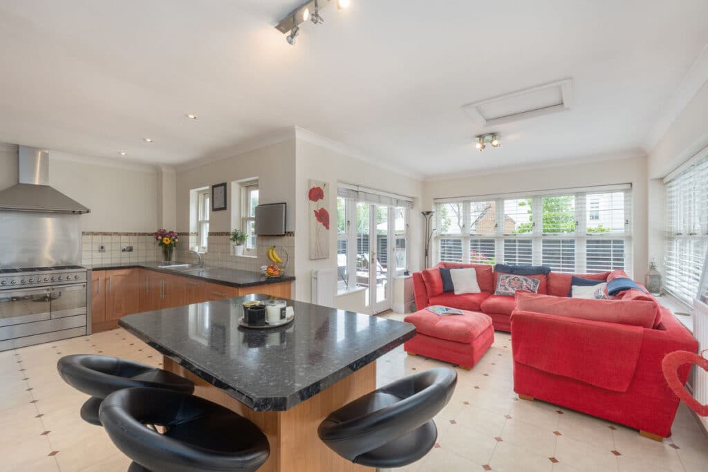 3 Beaulieu Boulevard, Chelmsford CM1 6EA