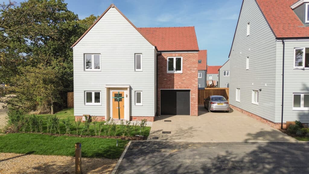 17 Ernest Webb Drive, Chelmsford CM1 6HG